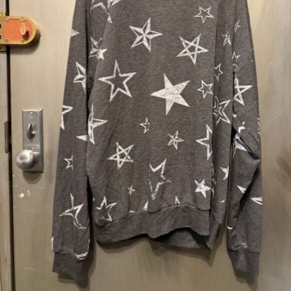 Grey & White Star Raglan Sweatshirt - NWOT - Picture 11 of 16